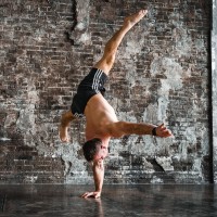handstand workshop yoga